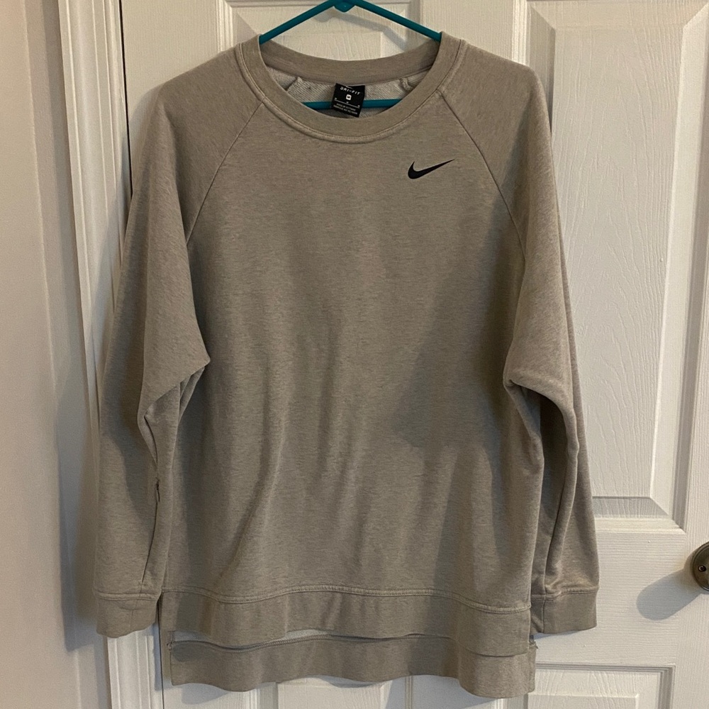 Nike Men's Light Gray Crewneck Sweater